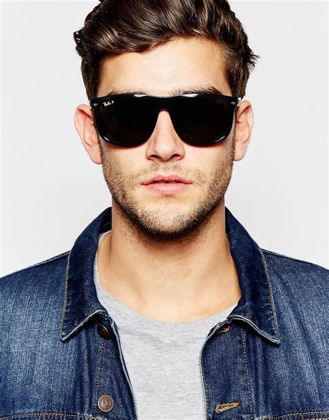 Ray-Ban Wayfarer Polarised Sunglasses Rb4147 in Black for Men - Lyst