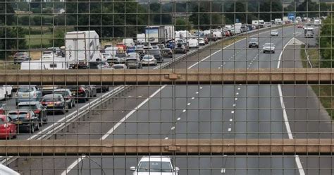 M5 Tiverton: Heavy traffic and carriageway blocked due to crash ...