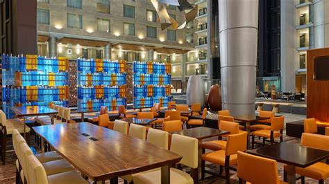 Detroit Airport Restaurants | The Westin Detroit Metropolitan Airport