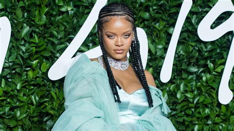 Rihanna Teases 'R9,' Promises Fans Will 'Not Be Disappointed' When It ...