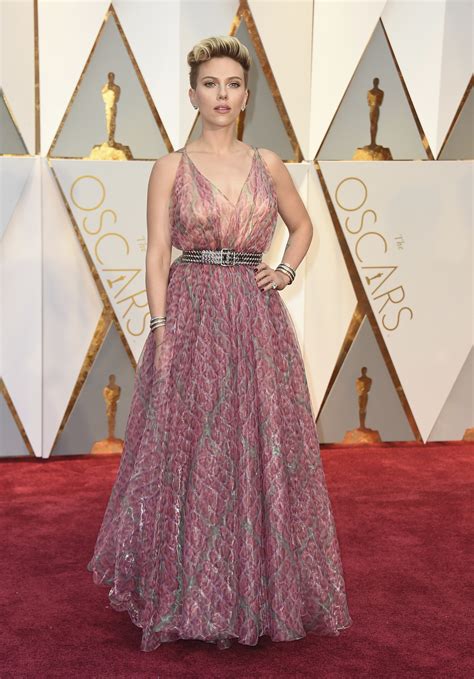 Vestidos de los Oscar | Scarlett Johansson en los Premios Oscar 2017 ...