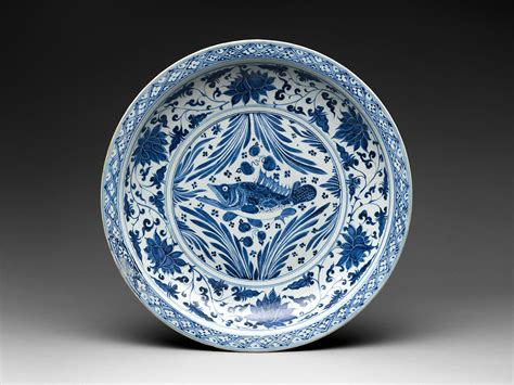 Plate with fish | China | Yuan dynasty (1271–1368) | The Metropolitan ...