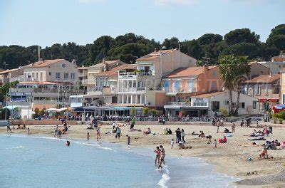 Beaches in Saint-Cyr-sur-Mer France (83) - Seaside resort of Saint-Cyr ...