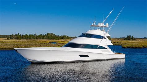 2021 Viking 92 Enclosed Skybridge (TBD) Moteur Bateau à Vendre - www ...