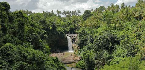 Tegenungan Waterfall - Bali Tour Voyage