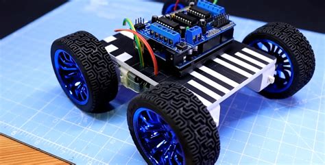 Simple Robotics Projects for Beginners - ElectronicsHacks