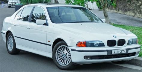 BMW 528i (E39) specs (1995-2000): performance, dimensions & technical ...