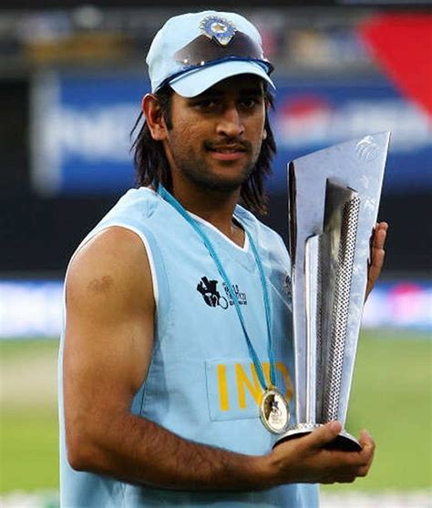 Best 5 Records of MS Dhoni