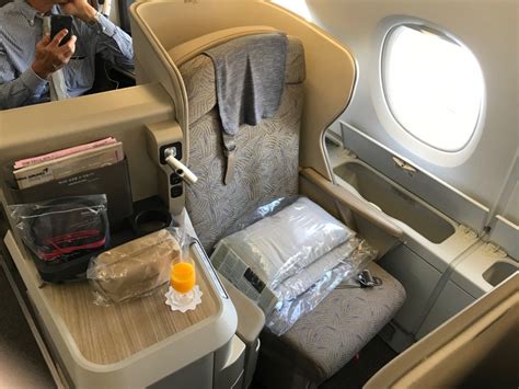 Review: Asiana Airlines A380 Business Class Los Angeles To Seoul ...