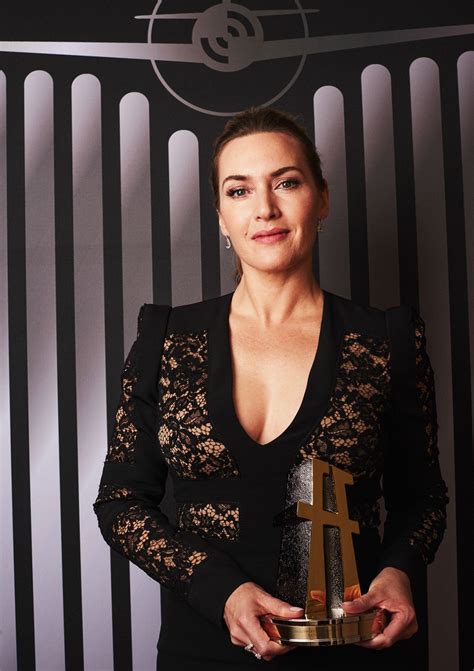 Kate Winslet - Hollywood Film Awards Portrait Session, November 2017 ...