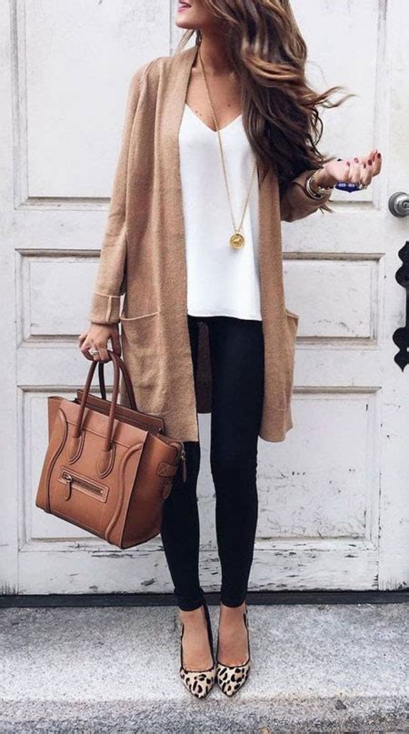 25 Chic Business-Casual Work Outfits for Fall | Lovika