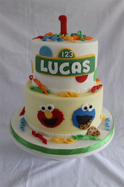 Sesame Street Cake - CakeCentral.com