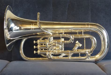 Euphonium vs Baritone Compared - Brass 'n Wind