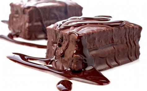 Chocolate Pastries at best price in Noida by Sandy Cakes | ID: 9434064855