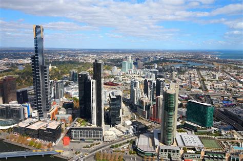 Skyline of Melbourne, Australia | Dark Island Photos