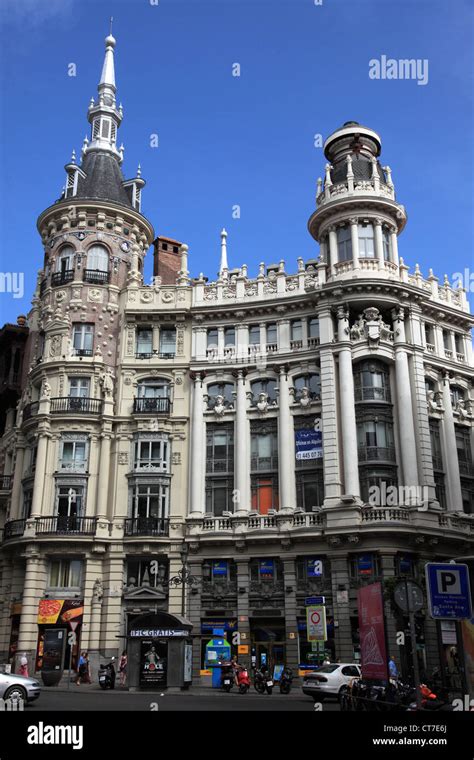 Spain, Madrid, Gran Via, architecture, street scene Stock Photo - Alamy