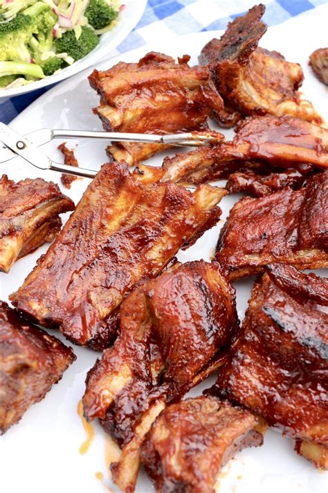 Oven Baked BBQ Ribs－Melt-in-your mouth ribs with crispy edges are a ...