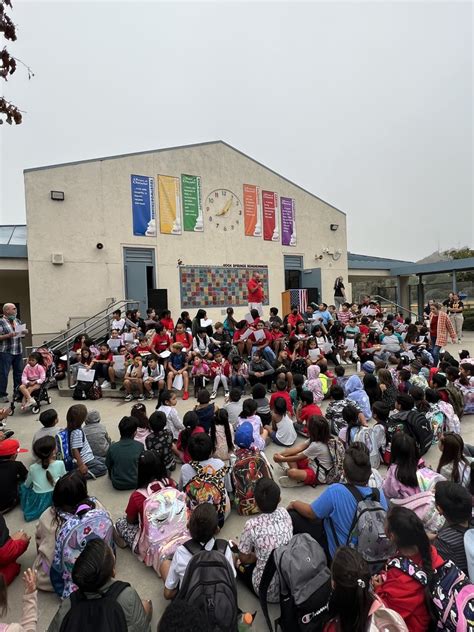 4th Graders Rock the Rock Springs Assembly | Rock Springs Elementary