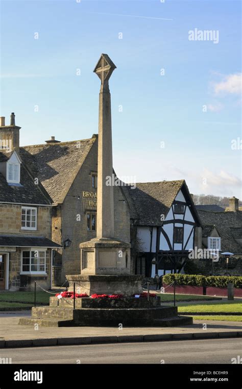 Broadway, Worcestershire, England Stock Photo - Alamy