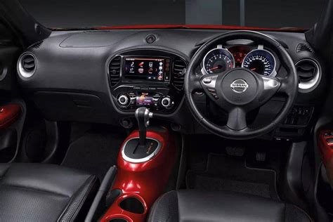 Nissan Juke Images - Check Interior & Exterior Photos | OtO