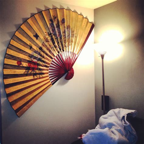 Japanese fan decor | Wall fans, Asian bedroom decor, Asian decor