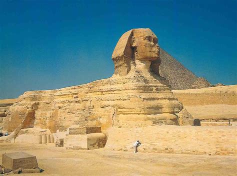 The Sphinx in Giza pyramids | History of The Sphinx