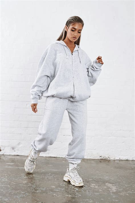 “SEEKERS” Zip Up | Gray sweatpants outfit, Sweatpants, Hoodie and ...