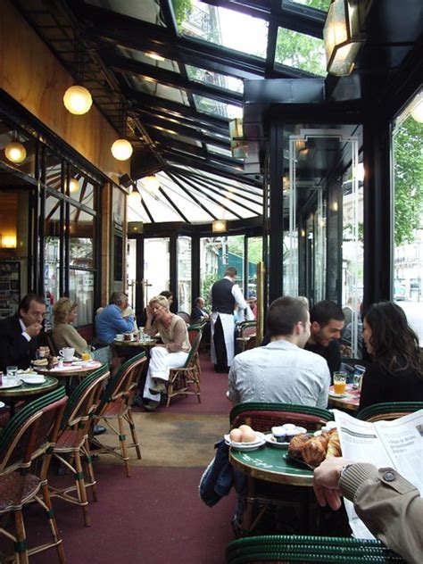 Cafe de Flore interior | Cafe de Flore, 172 bd St Germain 75… | Flickr