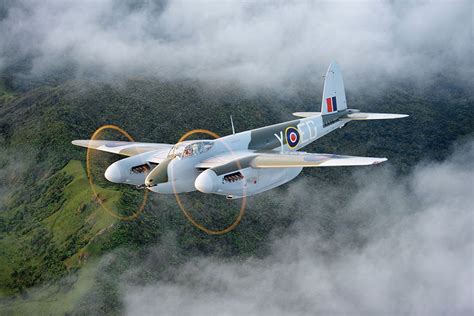 Restoration of de Havilland Mosquito KA114