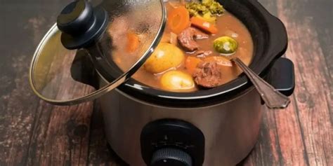 Choosing the Best Small Slow Cooker: Cheap, Lightweight, etc