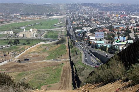 La realidad económica de la frontera ha evitado su cierre | Noticias ...