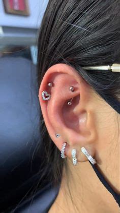 Helix and lobe piercings | Earings piercings, Body jewelry piercing ...