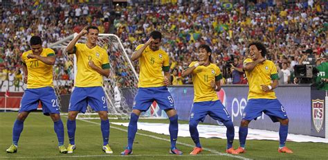 Celebrations 113 - High Definition Wallpaper | Brazil football team ...