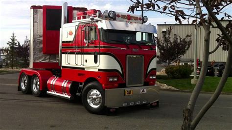 Cabover Coe Peterbilt rollin - YouTube