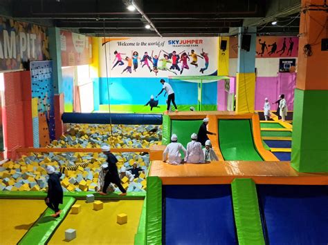 A Visit to the Sky Jumper Trampoline Park | EVENTS