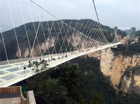 ZHANGJIAJIE NATIONAL FOREST PARK, China: Pictures of ZHANGJIAJIE GRAND ...