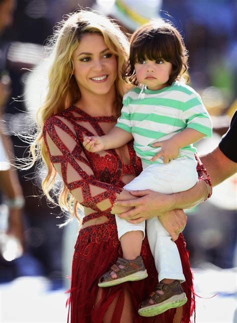 Chatter Busy: Shakira Pregnant With Second Child