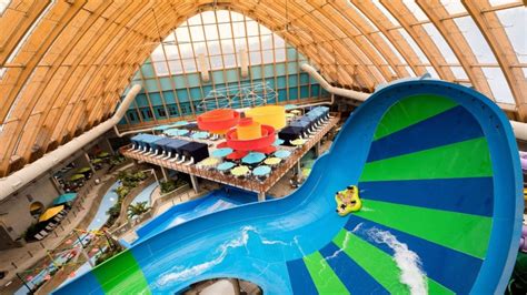 13 Best Indoor Water Park Resorts in the U.S. (2024) - FamilyVacationist