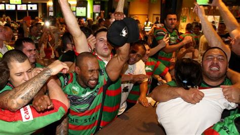 South Sydney Rabbitohs fans gather at The Juniors club Kingsford to ...