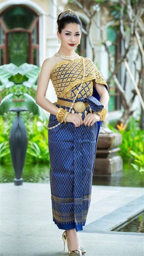 Khmer outfit | Thai wedding dress, Cambodian dress, Asian dress