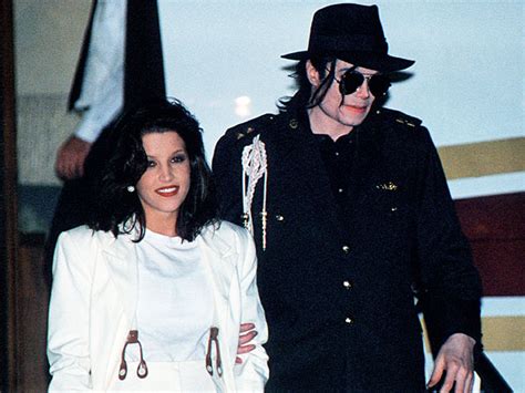 Michael Jackson And Lisa Marie Presley 1st Wedding Photos