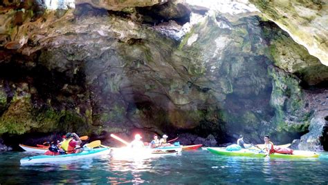 The 21 caves of Polignano a Mare - Puglia & Salento in kayak!