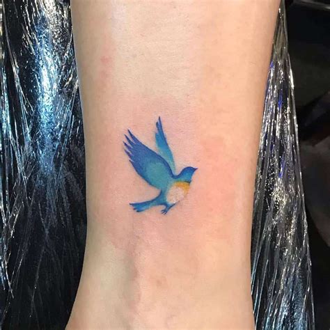 61 Amazing Small Bird Tattoo Ideas