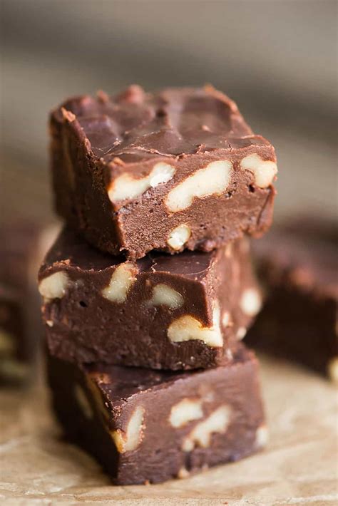 Five Minute Microwave Fudge is a quick and sinfully delicious homemade ...