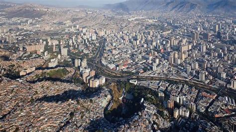 Caracas, capital of Venezuela, urban spirit, excellent food, art ...