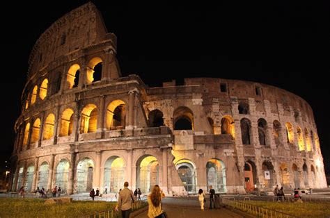 Colosseum Night Tour & Ticket - Expert Guides - City Wonders