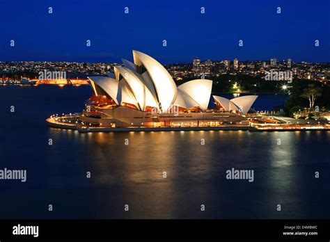 Sydney Opera House in Sydney, Australia at night Stock Photo - Alamy