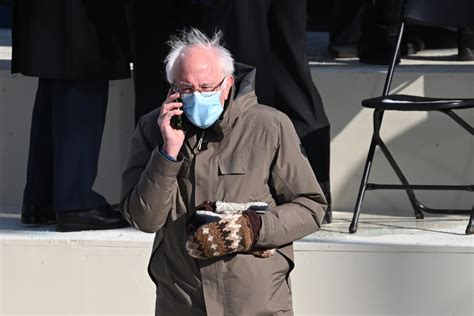 The Super Sweet Story Behind Bernie Sanders' Inaugural Mittens - Hey Alma