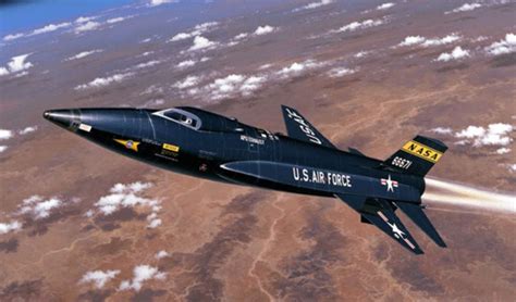 The 20 fastest military aircraft in human history - iNEWS