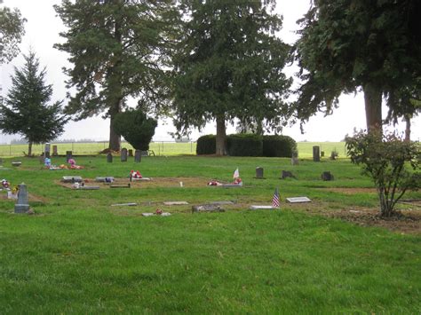 Aumsville Cemetery - Aumsville, Oregon - Worldwide Cemeteries on ...